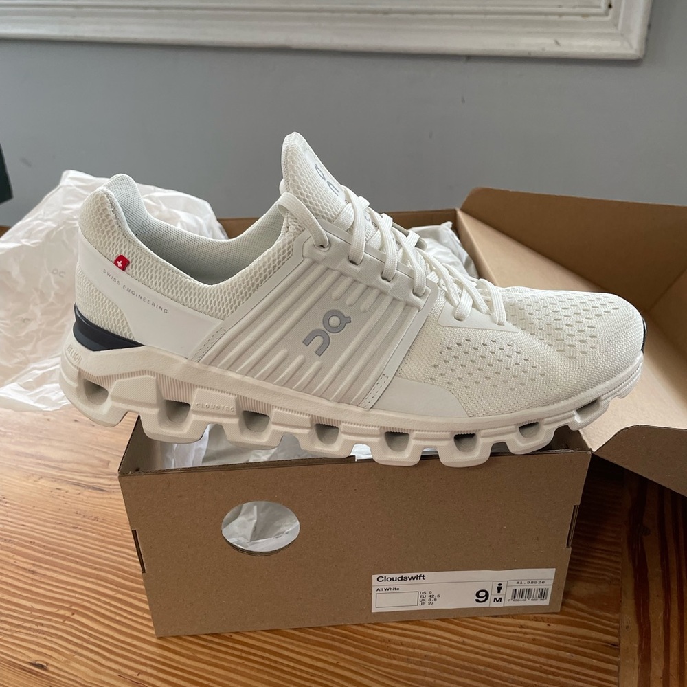 On Running Cloudswift Men's White Running Shoes - NIB - White